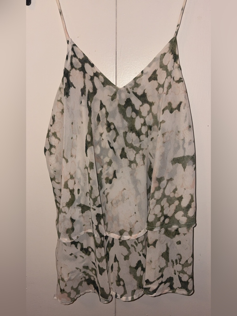 Floral Print Lightweight Shirt in Green and Cream